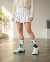 Lucky Green Sneaker Match Socks ā Wmns Air Jordan 5 Retro Lucky Green Inspired Mid-Calf Crew Socks Unisex