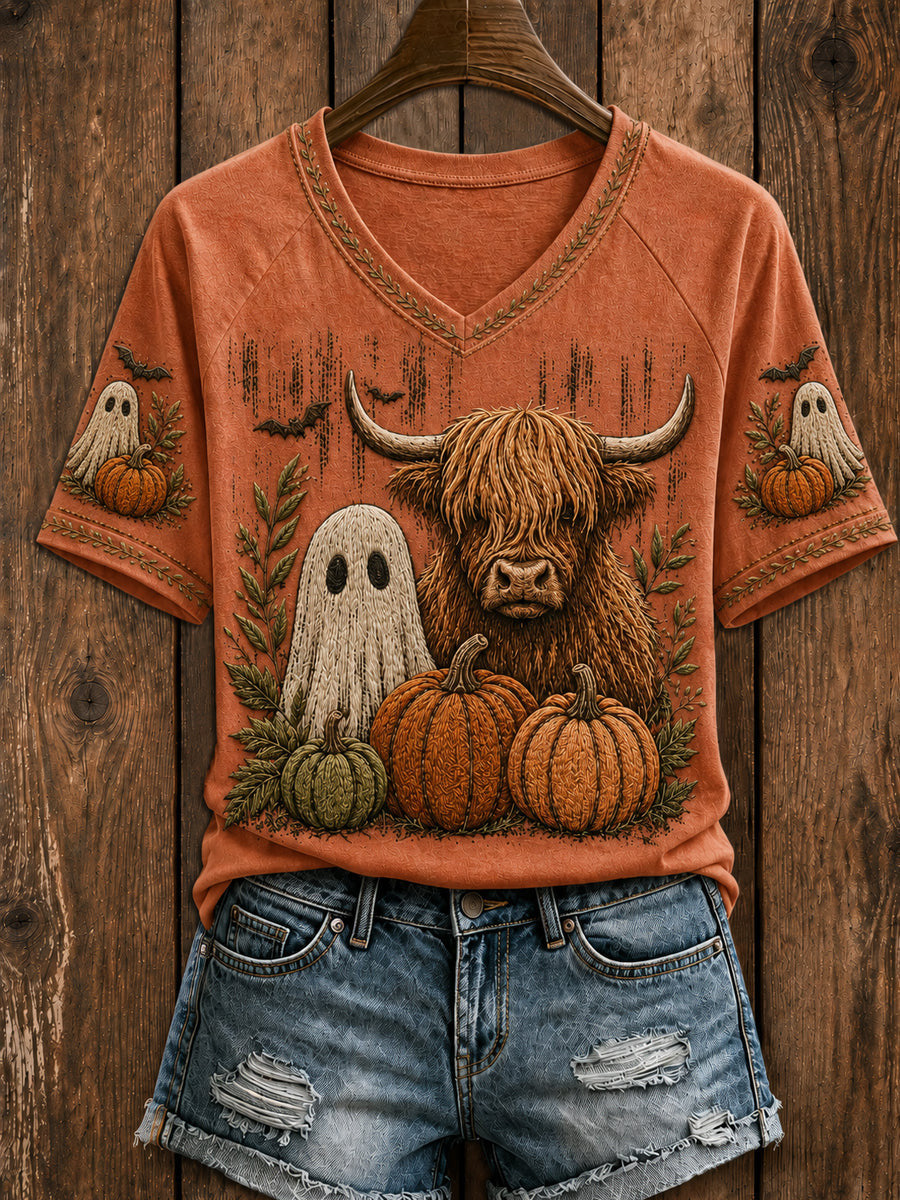 Cute Highland Cow Witch Halloween V-Neck Shirt Halloween Autumn Tee Halloween Apparel Gifts