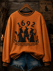 1692 They Missed One Sweatshirt Three Witches And Cat Halloween Clothing Present For Men