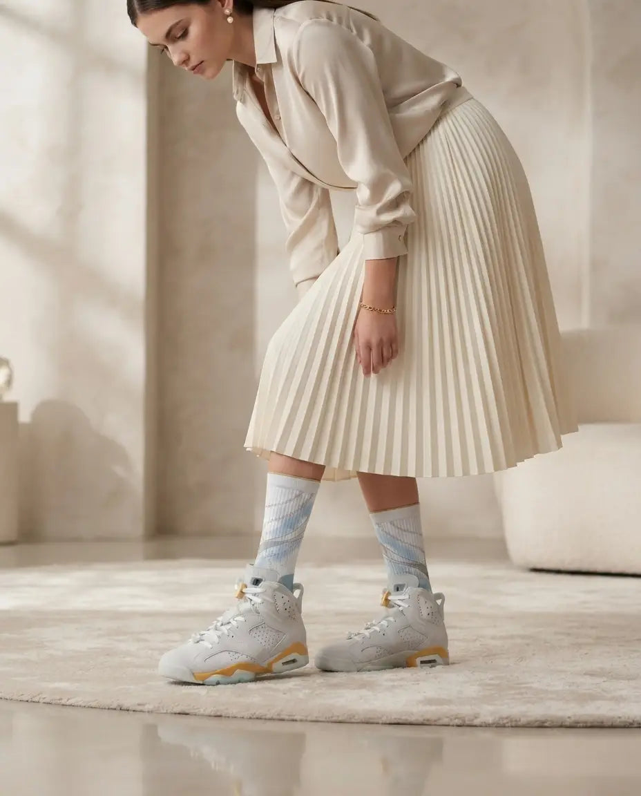 Pearl Socks – Wmns Air Jordan 6 Retro Craft Inspired Mid-Calf Unisex Crew Socks