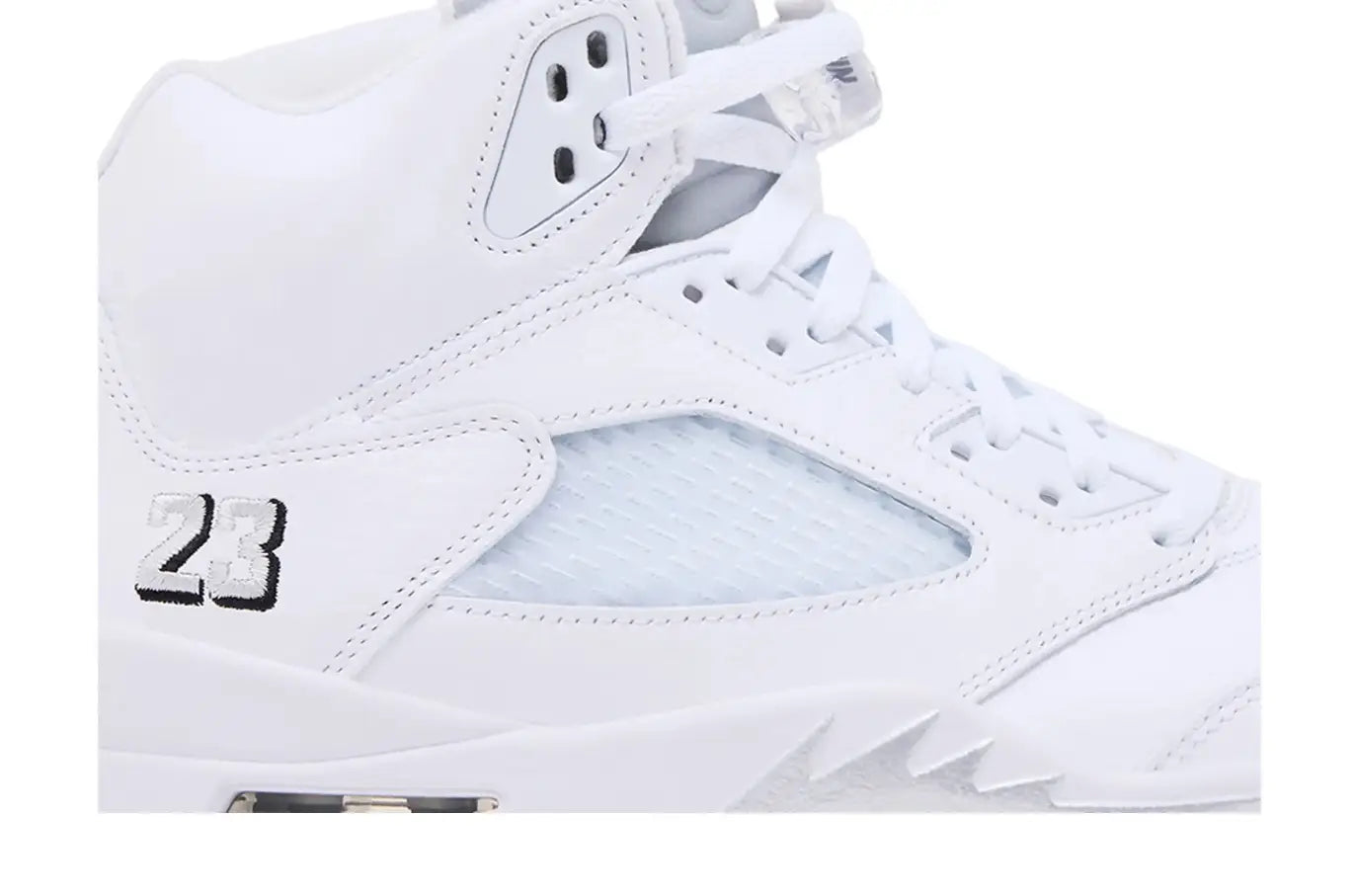 Retro White Metallic 5's HQ7978-103