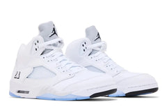 Retro White Metallic 5's HQ7978-103